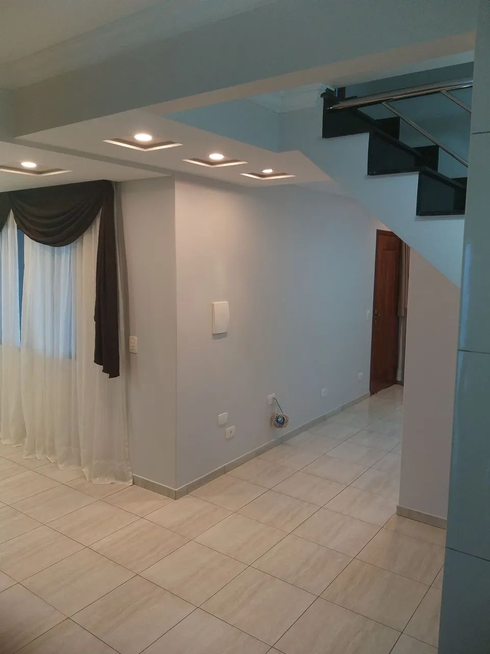 Alugo sobrado semi mobiliado - Foto 5