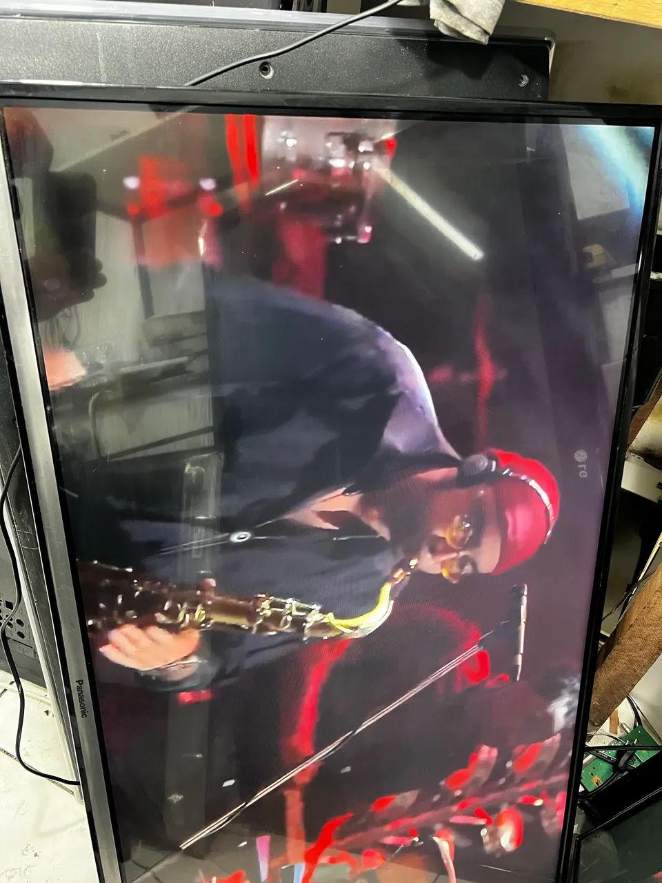 Vendo tv Panasonic smart 42 polegadas 