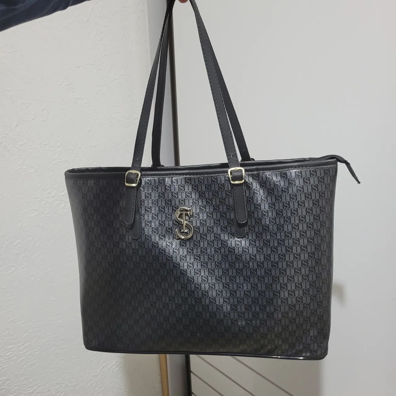 Bolsa selten preta
