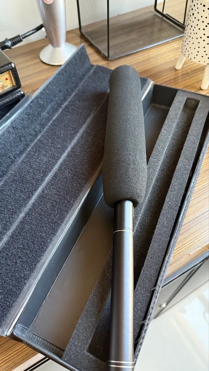 Microfone shotgun direcional YOGA Ht81 condensador