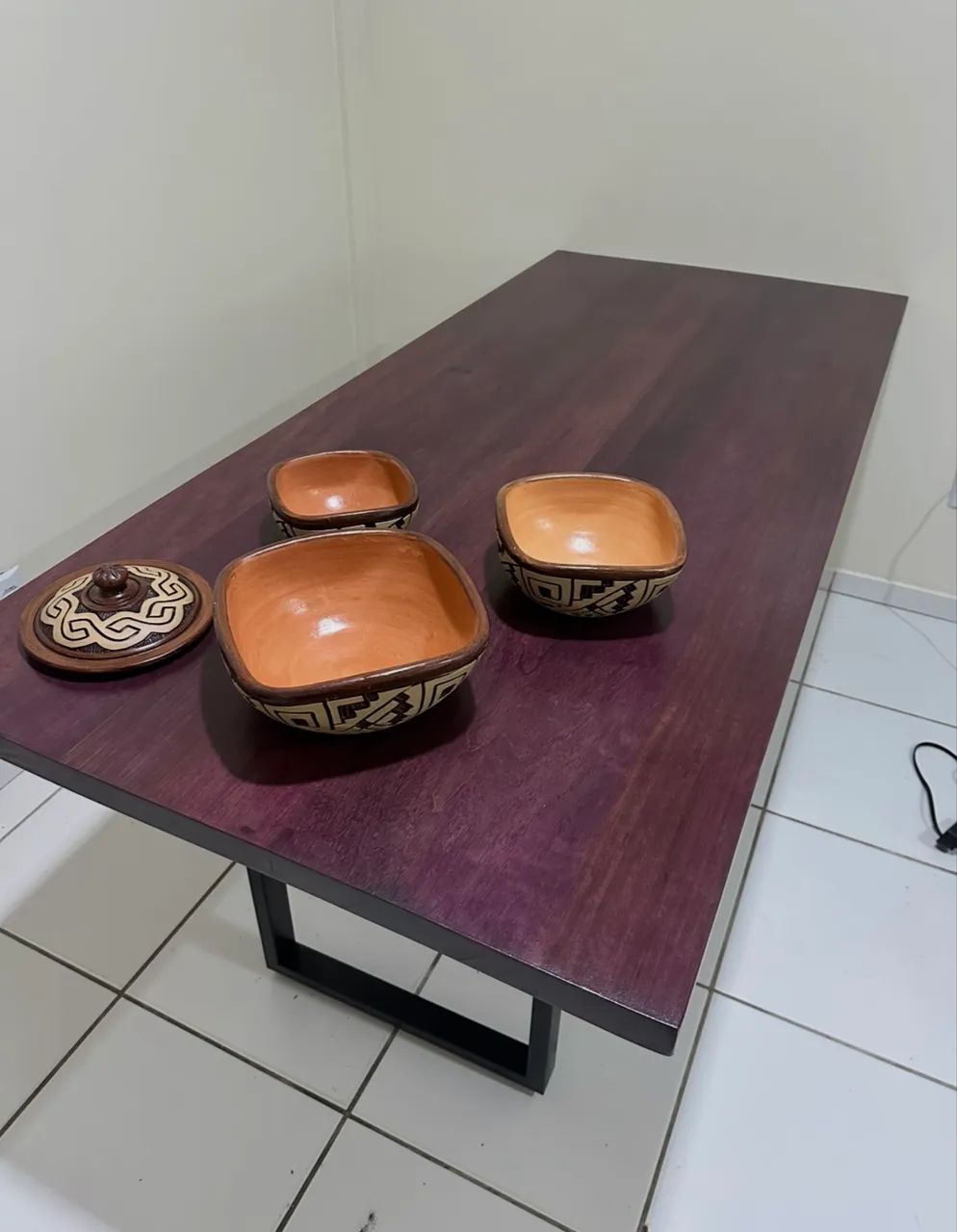 Mesa em madeira roxinho a pronta entrega 