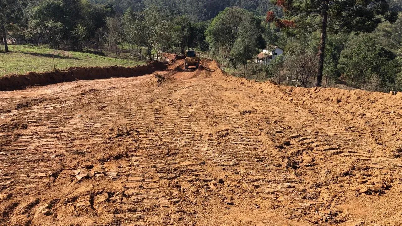 Terreno de 1.000m² com Natureza e Excelente Localização - Foto 4