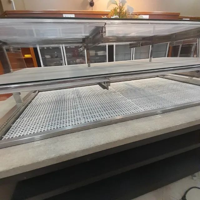 Mesa vitrine 