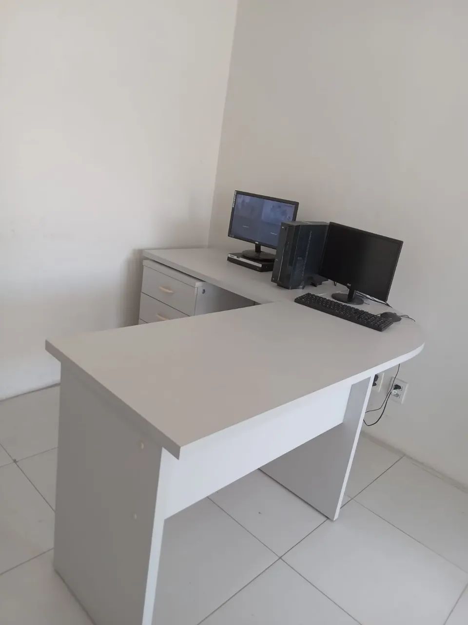 Mesa de escritório em L - Madeira Naval  - Foto 2