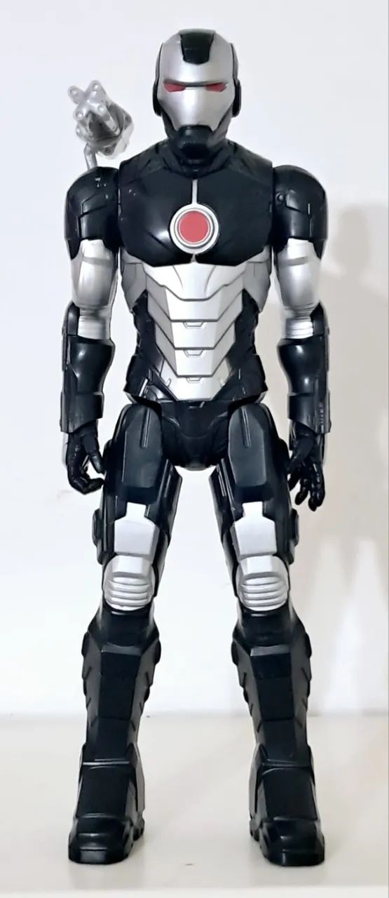 Titan Hero Series War Machine/Maquina de Combate