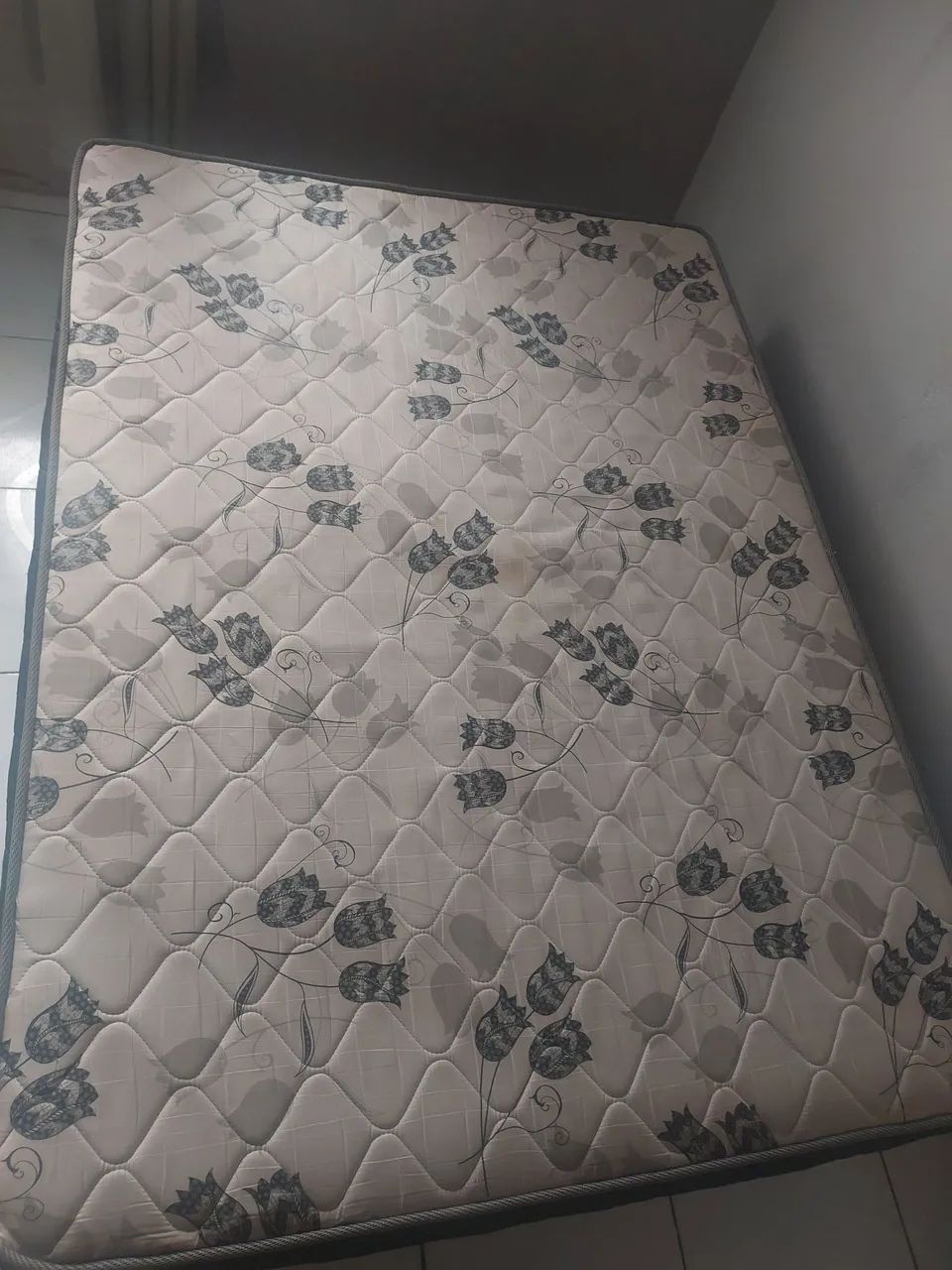 VENDO CAMA BOX (100,00 reais) Bem conservada - Foto 3