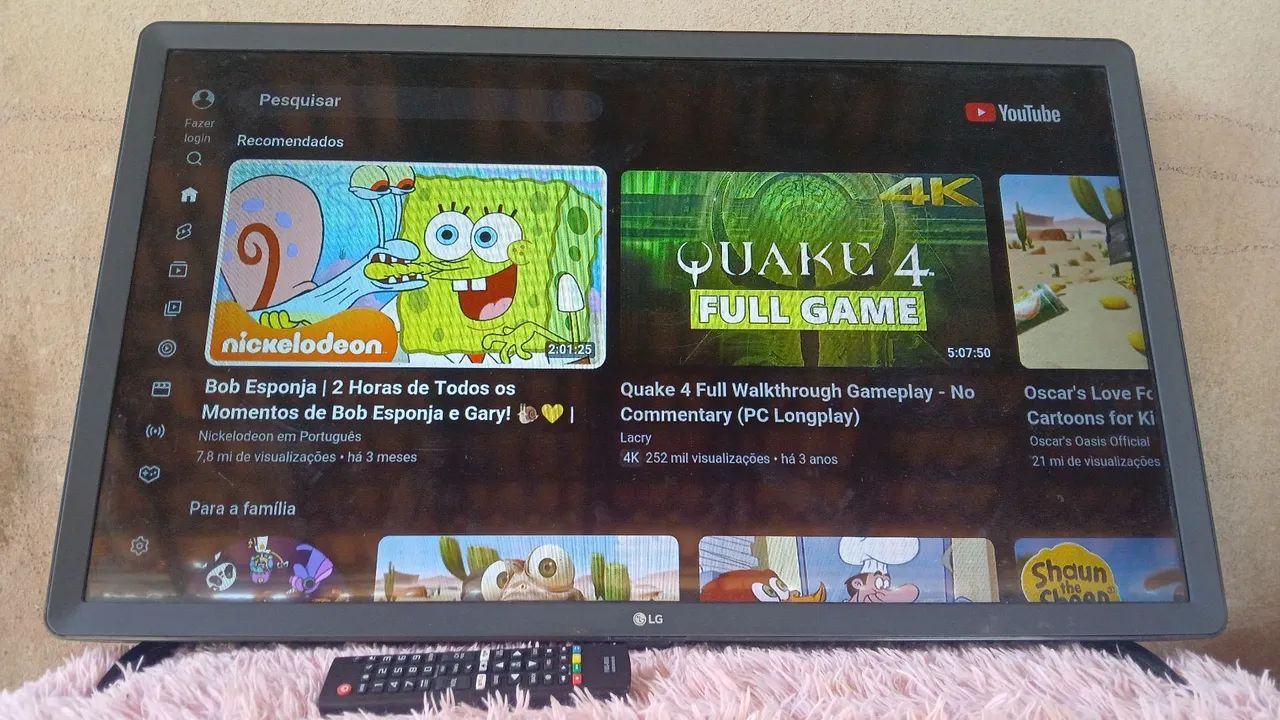 Vendo tv lg 32 polegadas smart funcionando perfeitamente valor 550 Zap *87 - Foto 3