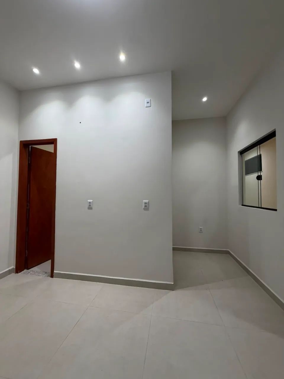 ALUGA-SE sala comercial bairro da paz