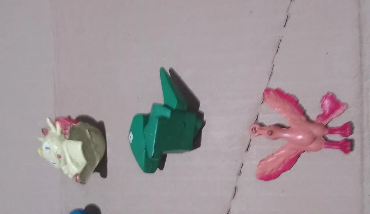 Miniatura de bonecos antigos diversos do Pokémon - Foto 3