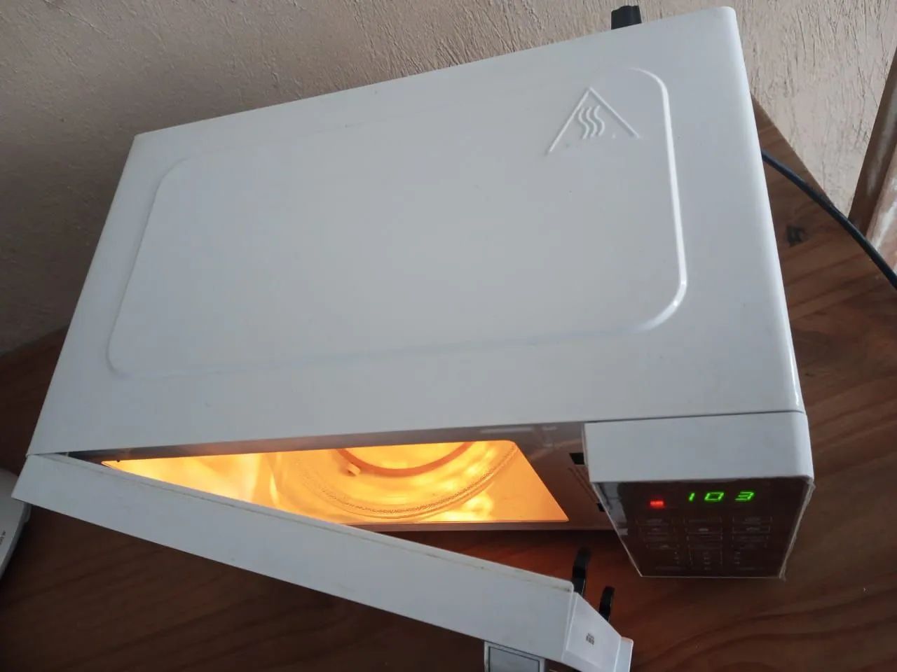 Microondas Philco Semi-novo  - Foto 5