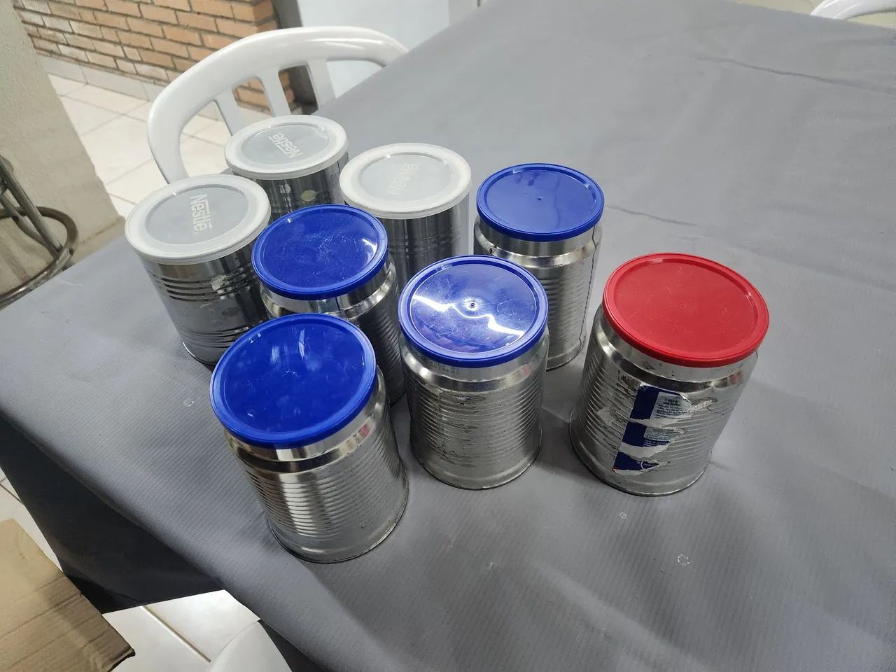 Potes de extrato de tomates e latas de leite ninho vazios - Foto 5
