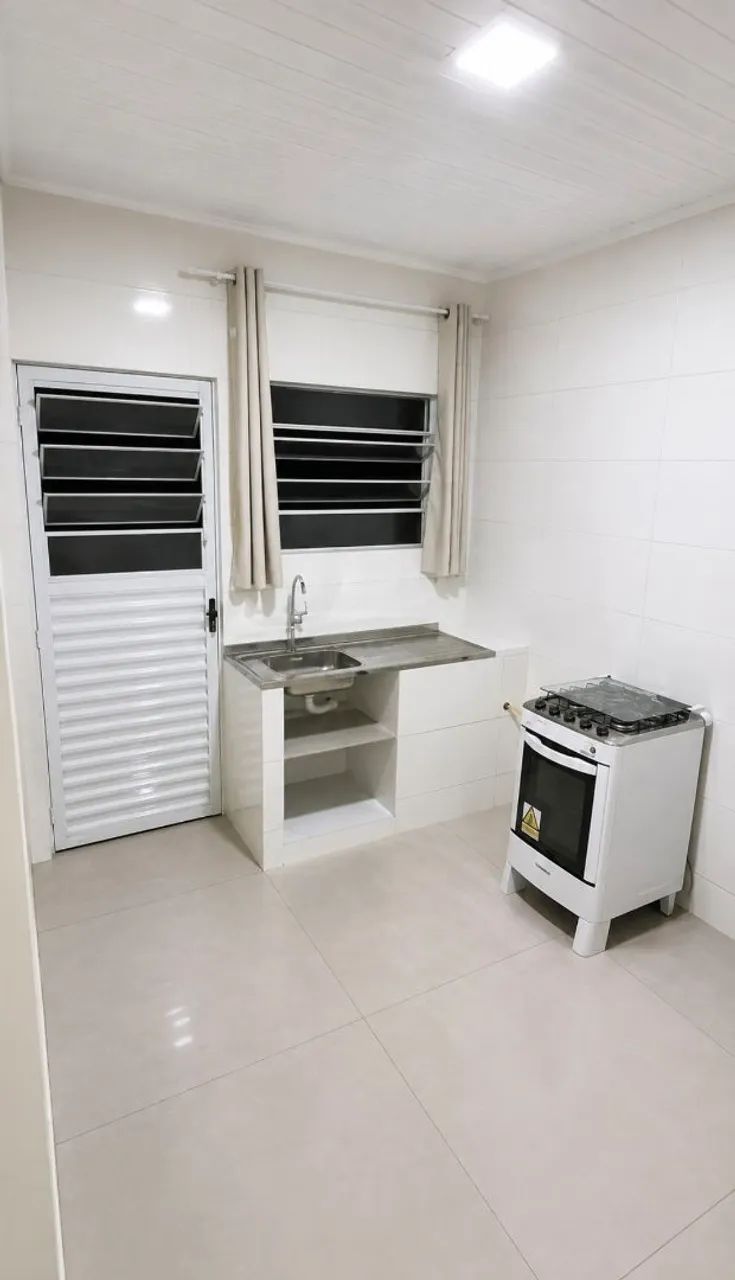 Apartamento mobiliado a 10 minutos no centro, UFSC e aeroporto  - Foto 3