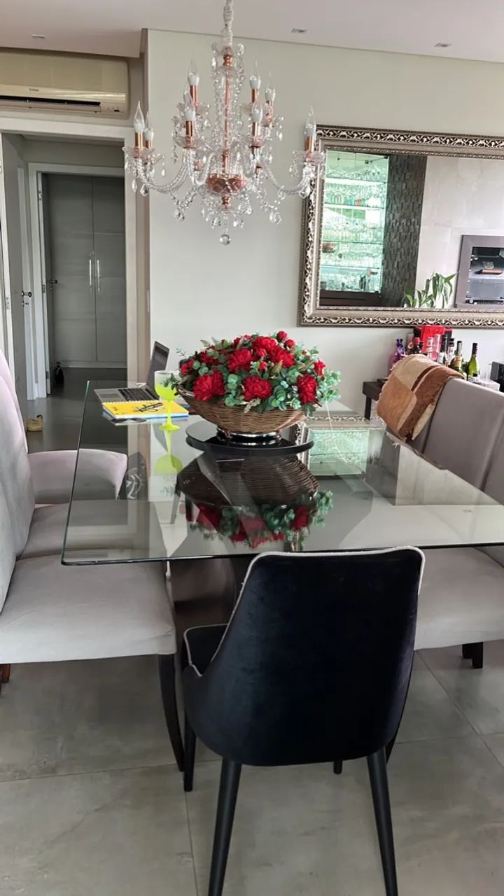 Mesa de Jantar sofisticada + 6 Cadeiras Estofadas - Foto 2
