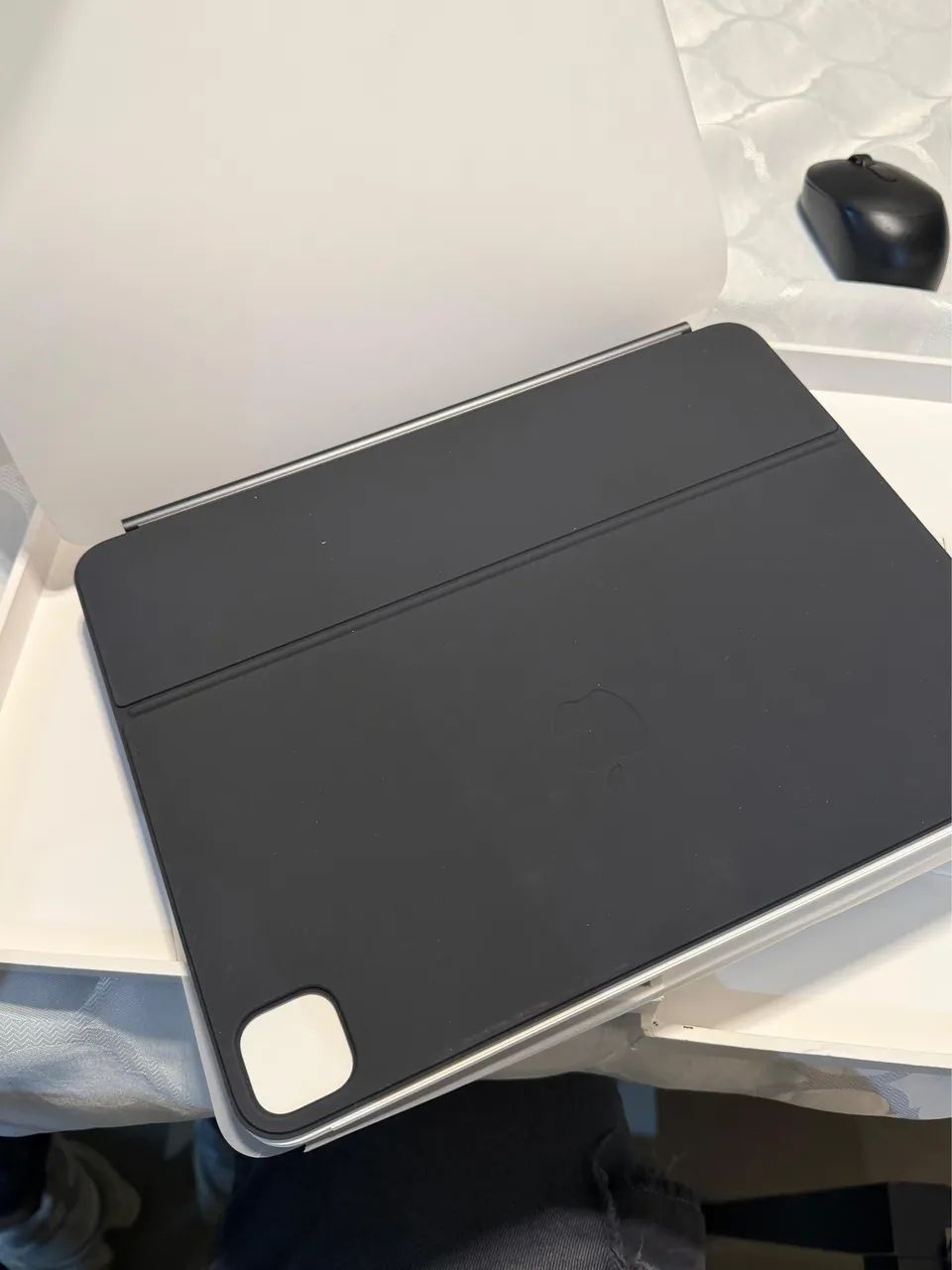 Magic Keyboard Apple para iPad Pro 13? (M4) - Preto - Foto 3