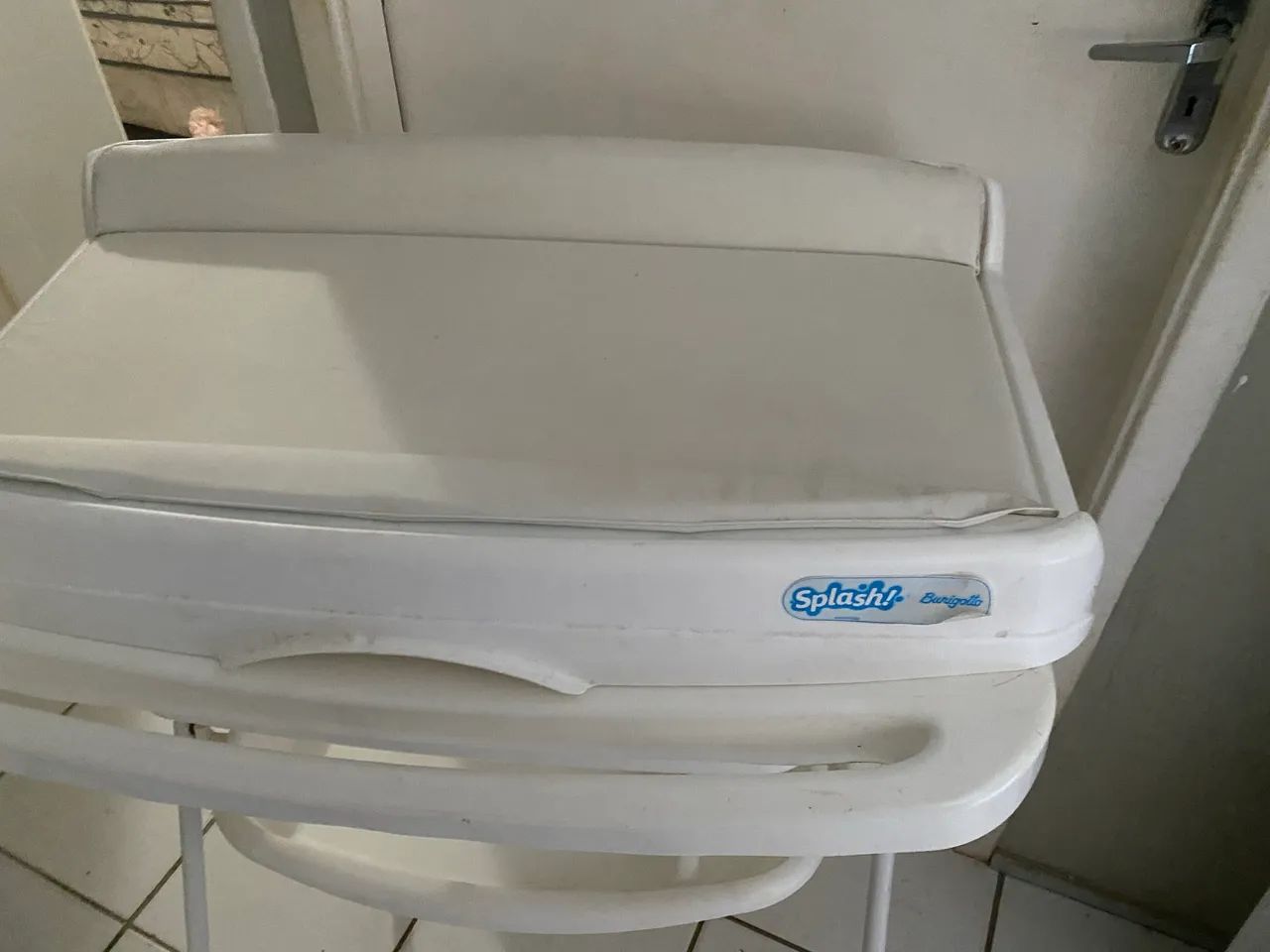 Banheira com trocador burigoto 