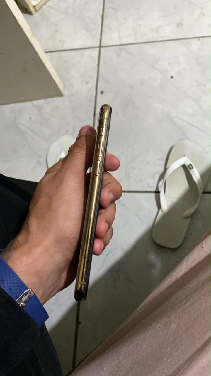iPhone 11 Pro dourado  - Foto 2