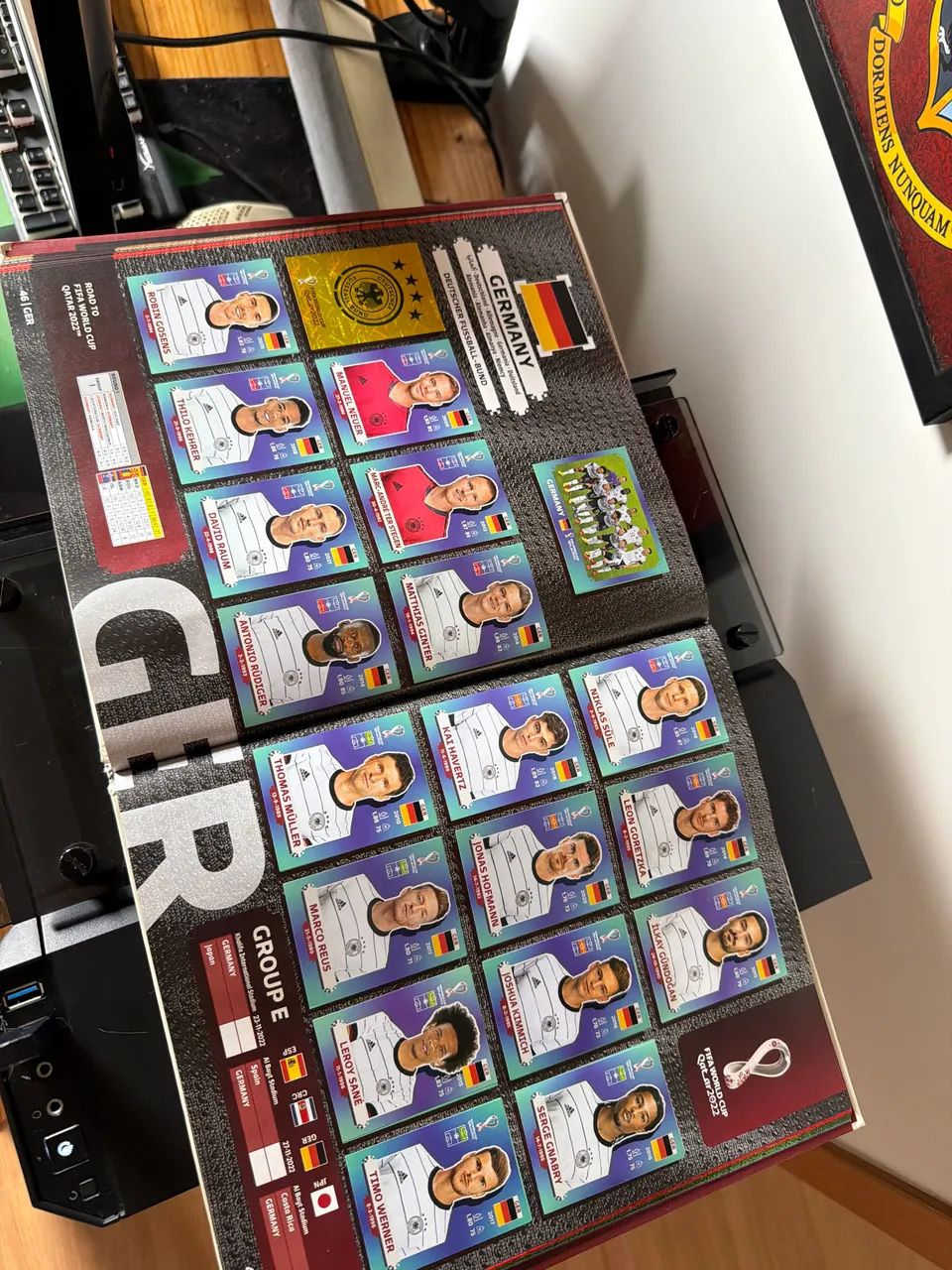 Vendo album da copa 2022 completo - Foto 3