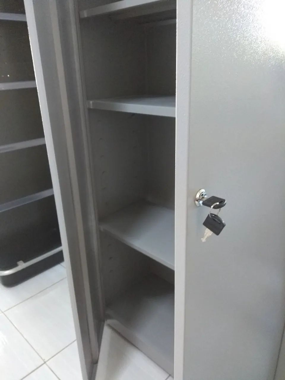 Armário de Aço de 2 Portas - Foto 4