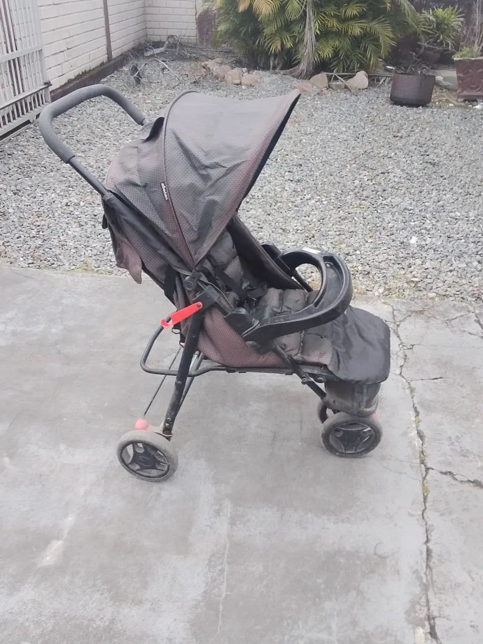Vendo carrinho de bebê  - Foto 2