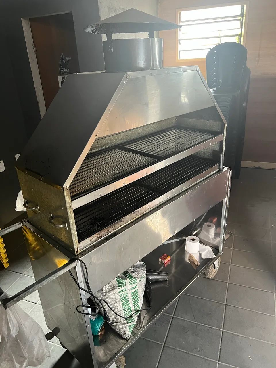 Vendo carrinho de churrasquinho  - Foto 3