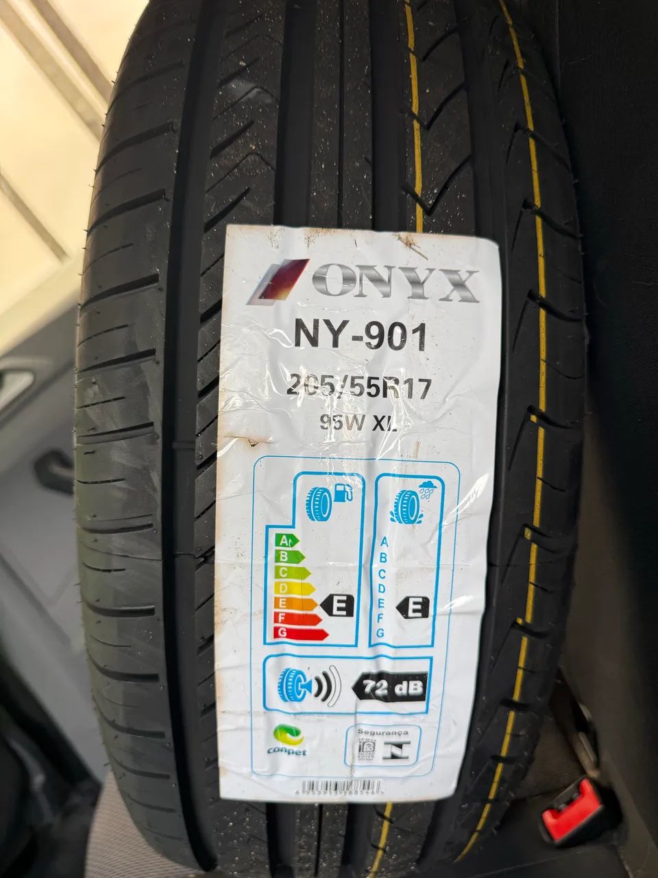 Pneu 205/55 R17 Onyx - Peças para carros, vans e utilitários