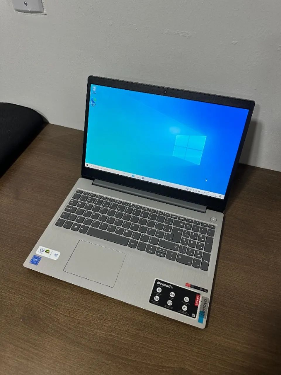 Lenovo Celeron N4020 / 4GB RAM / 128GB SSD