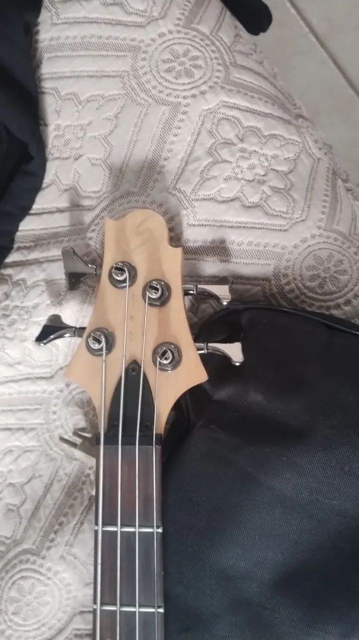 Samick greg bennett  4 cordas  - Foto 2