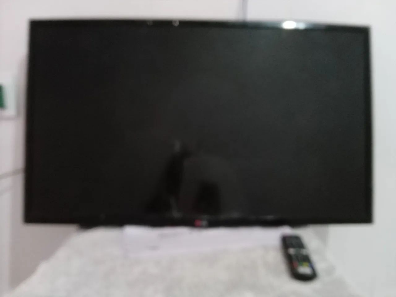 TV LG 39" SO A TELA QUEBRADA 