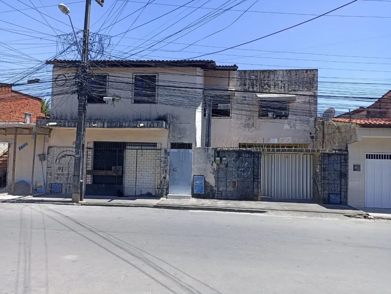 Atenção Investidor - Prédio/Edifício inteiro para venda possui 13,20 x 33 em Henrique Jorg