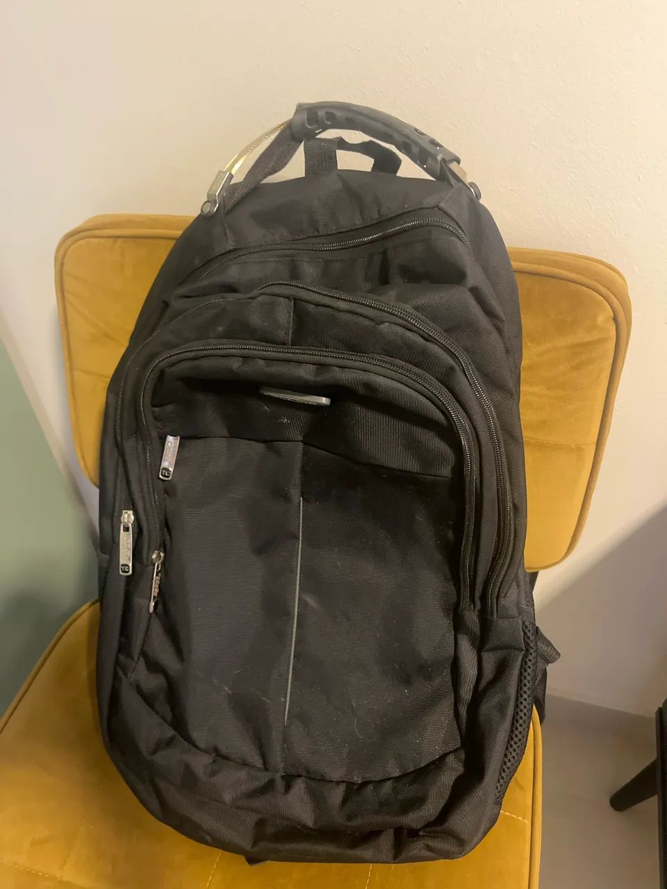 Mochila boa, quase nova