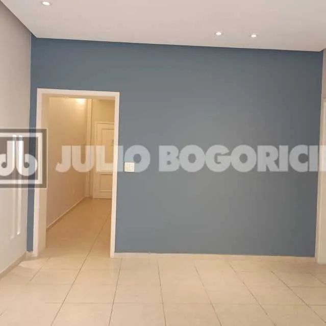 Espetacular 3 quartos a poucos passos da praia! - Foto 2