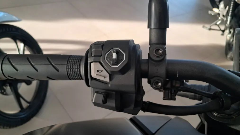 HORNET 750 0KM. - Foto 3