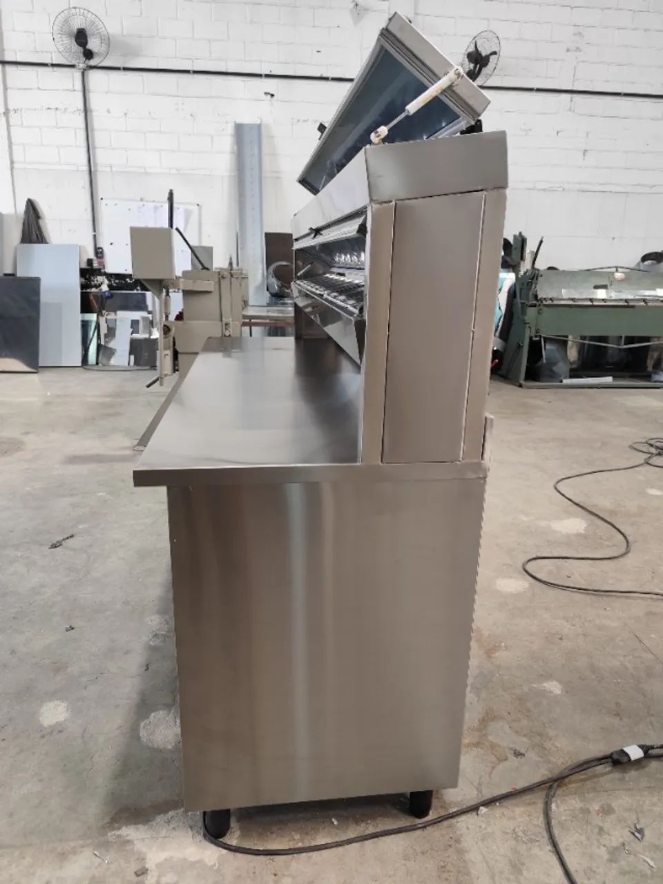 Balcão inox refrigerado com cubas de condimentos, versão 2,00m - Foto 2