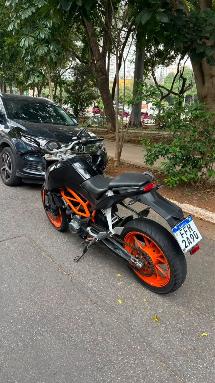 Ktm duke 390 - Foto 4