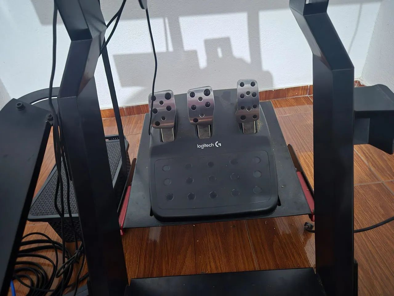 Cockpit extreme sim racing + tv + Logitech g29 - Foto 4