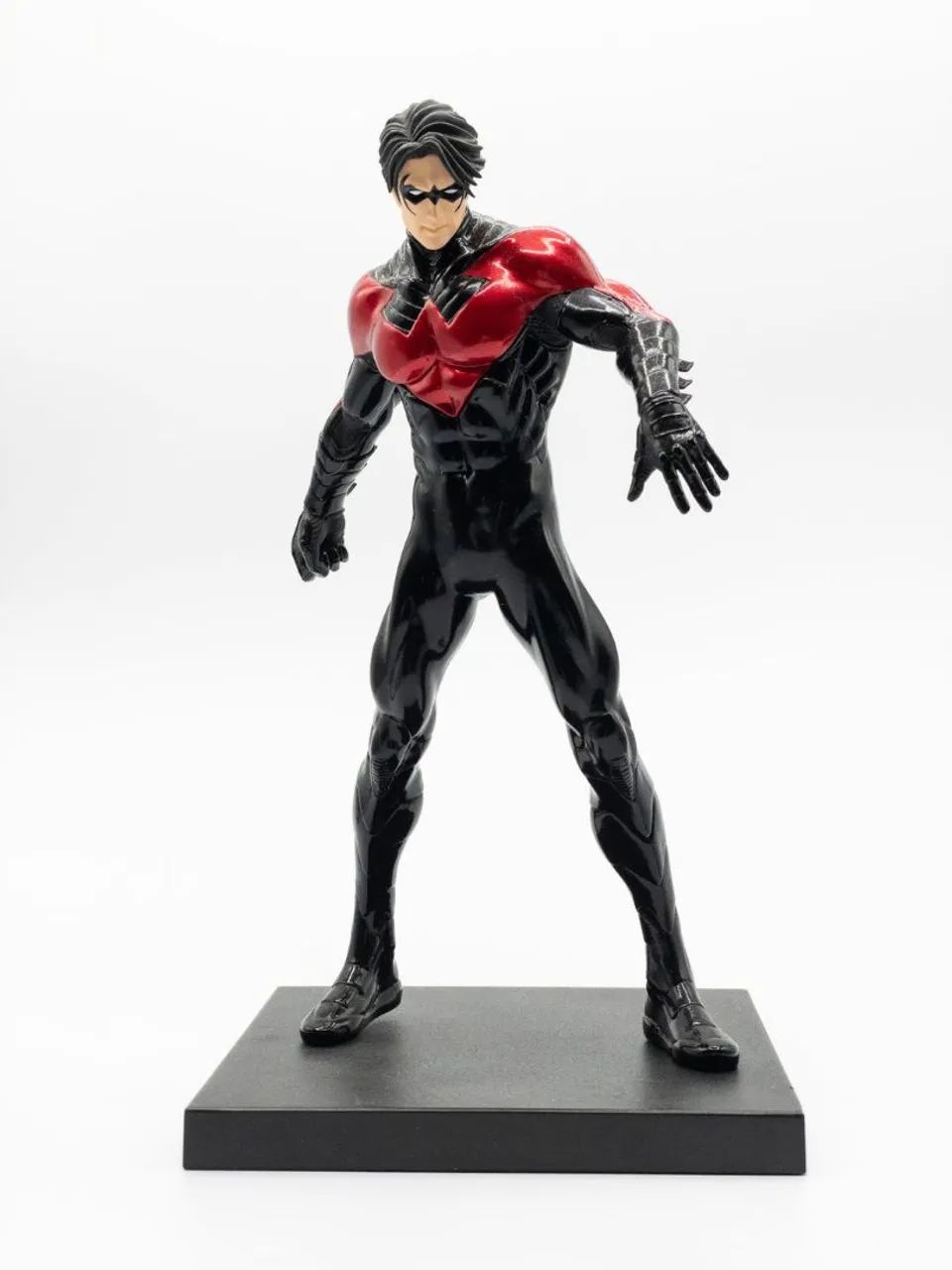 Estátua Kotobukiya Nightwing 1/10 tipo Iron Studios  - Foto 2
