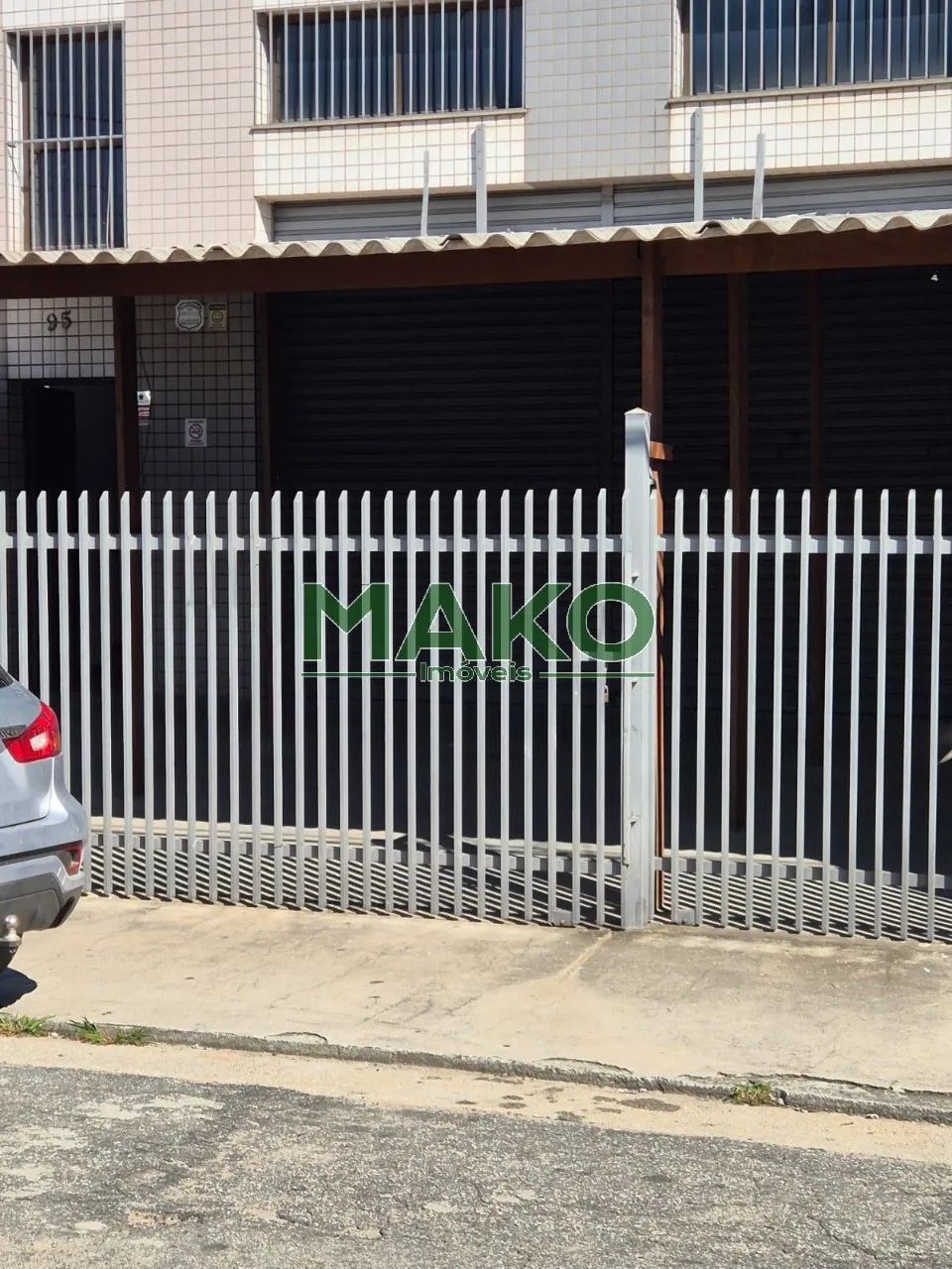 ÓTIMO PRÉDIO COM 2 PAVIMENTOS, PAVIMENTO TÉRREO VÃO LIVRE, PAVIMENTO SUPERIOR COM DIVISÓRI - Foto 4