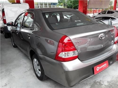 Toyota Etios 1.5 X Sedan - Foto 4
