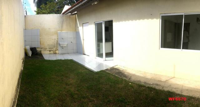 Green Village, casa plana em condomínio, 2 suítes, 2 vagas de garagem, piscina - Foto 9