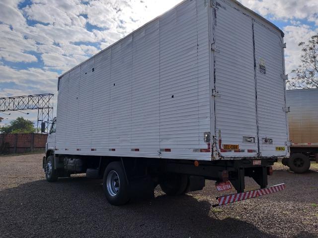 VW 15180 toco reduzido MWM 6 cil bau de 7m - Foto 6