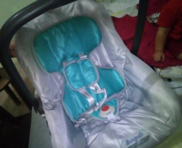 Carrinho de criança com bebê conforto 60