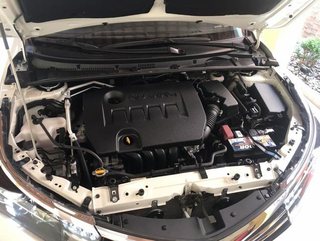 Vende-Se Corolla Altis 16/17 2.0 automático, - Foto 9