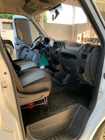 Oportunidade! Particular vende Master 2.3 Executiva 16 lugares 2015 com apenas 55 mil km - Foto 10