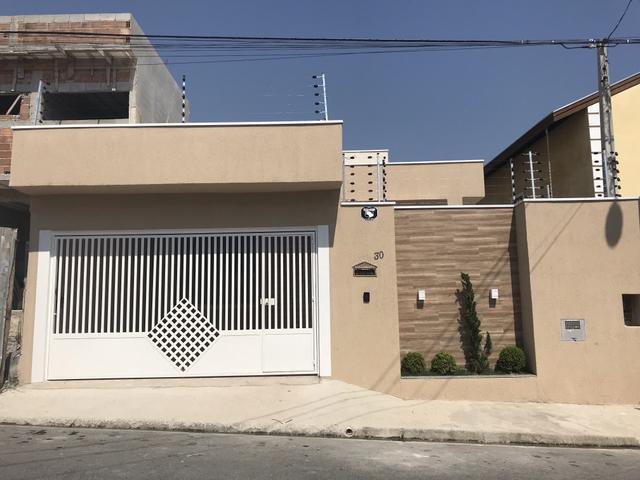 Casa vila branca a ser construída