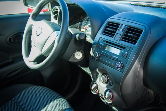 NISSAN VERSA 1.0 2020 - Foto 7