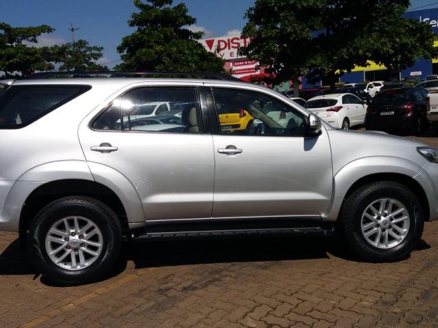 Hilux SW4 SRV D4-D 4x4 3.0 TDI Dies. Aut - Foto 3