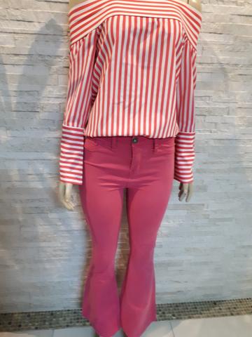 Blusa ombro a ombro listrada - Foto 3