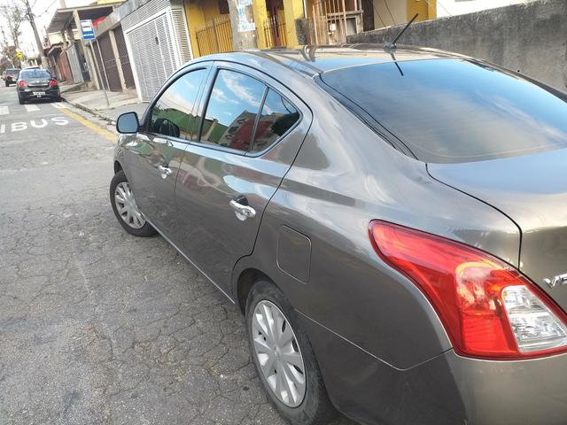 Nissan versa 1.6 sv Flex 2014 - Foto 4