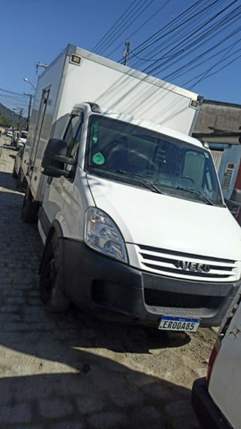 IVECO DAYLE IMPECÁVEL BAIXA KM