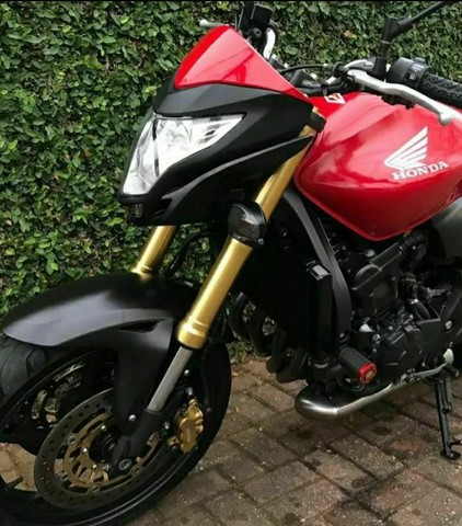 HONDA CB HORNET